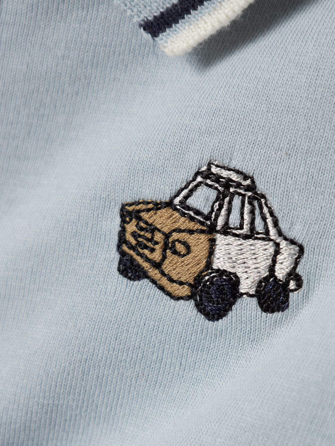 model_shot-front_full